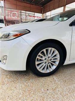 تويوتا أفالون